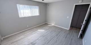 860 13th Street Gallery 12
