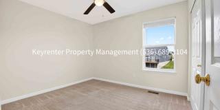 Beautiful 4BR Home in Charlestowne Place Gallery 18