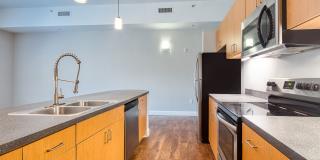 Metro on Granby Apartments Gallery 34