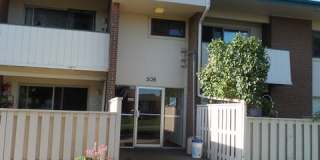 2 bed 2 bath condo with community pool and on site parking! Gallery 1