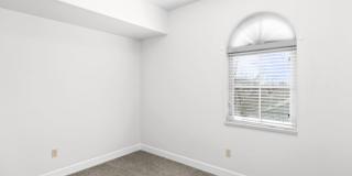 Luxurious Condo in North Orem Gallery 12