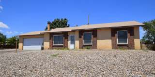 3 bed 2 bath 2cg in SE Rio Rancho Gallery 1