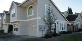 Beautiful!!! 3 Bedroom, 1 3/4 Bath Condo in Puyallup!!! Gallery 1