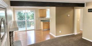 Spacious 3-Bedroom Living in Eagle River - 11614 Dawn St. Gallery 1