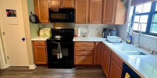 Room in 3 Bedroom home in Durham Gallery 5