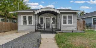 704 Cuney Gallery 1
