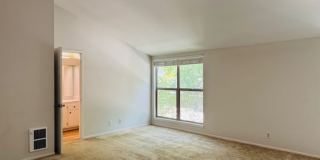 Spacious Two story 2 bedroom, 2 bath Condo. Move-In ready!! Gallery 14