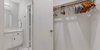 Updated 3 bedroom duplex near Greenbelt! Gallery 25