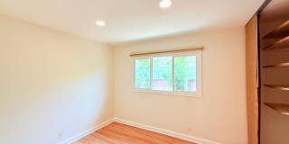 Fantastic 3 bed - 2 bath Home with backyard in North Hills Gallery 34