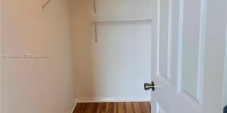 900 SW 8th St Gallery 5