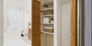 AUGUST 13 Charming 3 Bed Fairmount Home with Central Air, Laundry & Outdoor Spaces Gallery 16