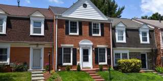 14 FENCELINE Drive Gallery 1