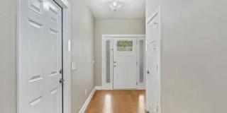 6013 Trestle Street Gallery 1
