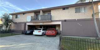 469 W Oliver Street Gallery 1