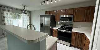8224 HALLS HAMMOCK Court Gallery 1
