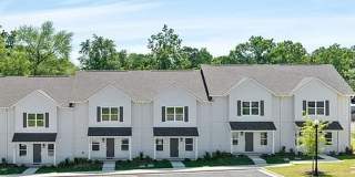 New Townhome in Hartbrook! Gallery 1