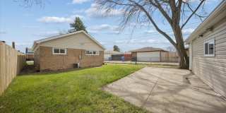 7732 S Springfield Avenue Gallery 13