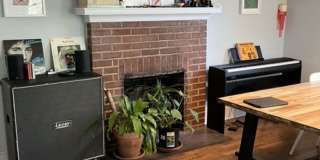 Normaltown home, a Charming 3 bedroom/ 2 bathroom Home Close to UGA and Hospitals! Gallery 3