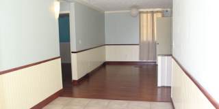 Beautiful 2 bedroom Lakefront Home Gallery 16