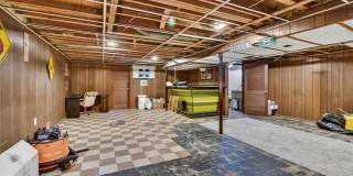 35669 Hees Street Gallery 28