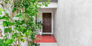 13549 Fountain View Boulevard Gallery 3
