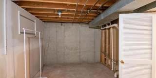 20978 TOBACCO Square Gallery 43