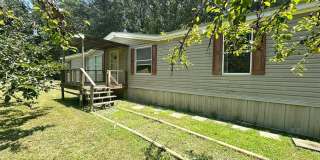 3 Bed, 2 Full Bath - Country Living on 1 Acre Near Alabama River Gallery 1