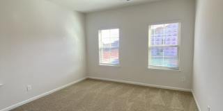 Beautiful 3BR/2.5BA Townhouse; Easy Access to I485 and Uptown Beautiful 3BR/2.5BA Townhouse; Easy Access to I485 and Uptown Gallery 17