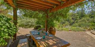 2491 Spring Mountain Road Gallery 52