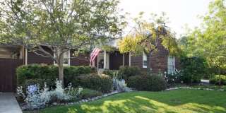 433 S College Gallery 1