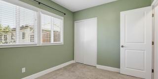 6102 Glacier Gallery 19