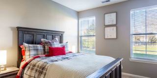 Orchard Village Apartments Gallery 16