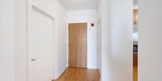 451 W Huron Street Gallery 19