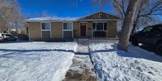 Spacious 5 Bedroom Boulder Home Gallery 1