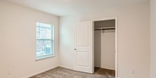 2310 Hankinson Lane Gallery 22