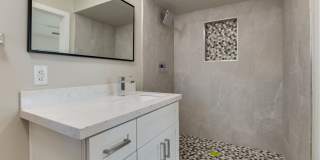 4 Bedroom, 3 Baths, includes 2 Master Suites Just 1-Mile from ASU Gallery 36