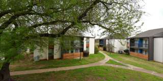 Flats on Youree Gallery 17