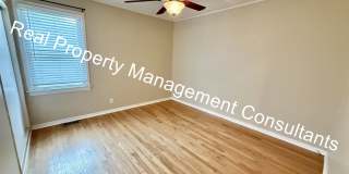 3-Bedroom Home Near Downtown Overland Park! Gallery 17