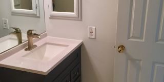 Updated Kitchen-1Bed 1Bath w Garage Parking at Georgetown Condo Gallery 16