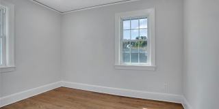 92 Hillside Avenue Gallery 21