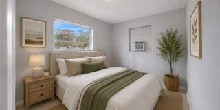 1527 Gardenia Avenue Gallery 28