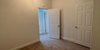 1 Bedroom w/ Den in Federal Hill Gallery 11