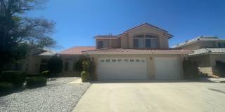 5 BEDROOM, 2 STORY,SPACIOUS VICTORVILLE HOME! NEAR MALL! Gallery 1