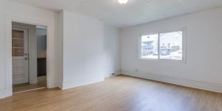 Available JULY 2026 - Renovated 3 Bedroom Home w/ Parking in Mt. Washington! Gallery 8