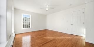 237 North St Gallery 12