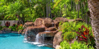 Kahala Oasis: Expansive 6BR Luxury Estate w/ Pool, Spa & Minutes to Beach Gallery 55
