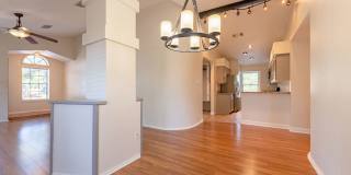 Luxury Meets Comfort: Your Dream Single-Family Home with Modern Design and Effortless Elegance Awaits! Gallery 6