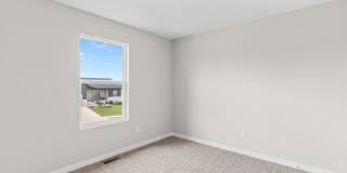 Beautiful Split Level 5 Bedroom Home - Hills of Olde Savannah Gallery 16