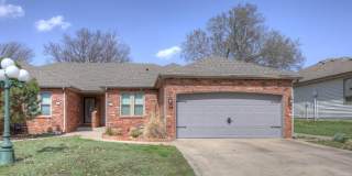 222 W Briarbrook Lane Gallery 1