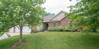 3 bedroom ~ Great Location! Gallery 1